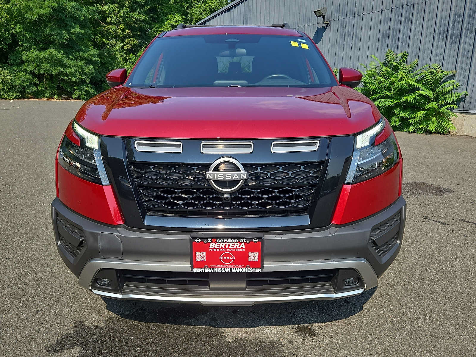 Used 2023 Nissan Pathfinder Rock Creek AWD/4WD image 2