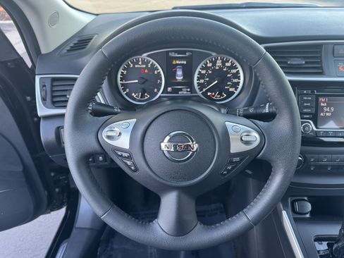 Used 2016 Nissan Sentra SV image 18