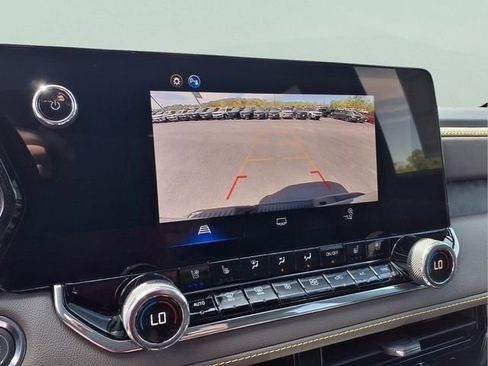 New 2026 Chevrolet Colorado ZR2 AWD/4WD image 17