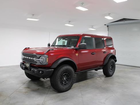 New 2026 Ford Bronco Badlands AWD/4WD image 3