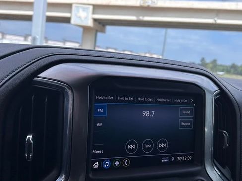 Used 2020 Chevrolet Silverado 1500 RST w/ Texas Edition image 27