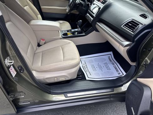 Used 2016 Subaru Outback 2.5i Limited AWD/4WD image 19