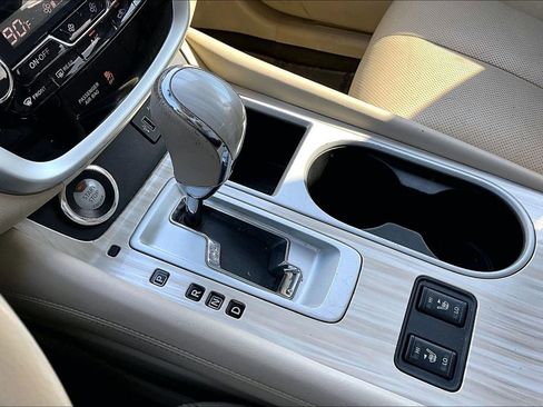 Used 2018 Nissan Murano SL w/ Cargo Package image 17