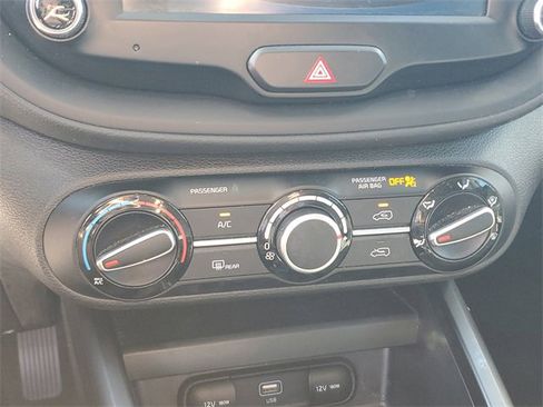 Certified 2023 Kia Soul LX w/ LX Technology Package image 22