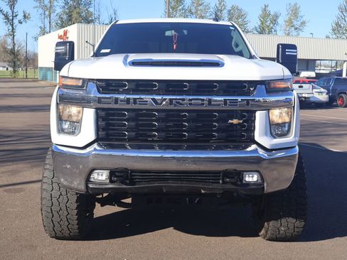 Used 2023 Chevrolet Silverado 3500 LT w/ Convenience Package image 10