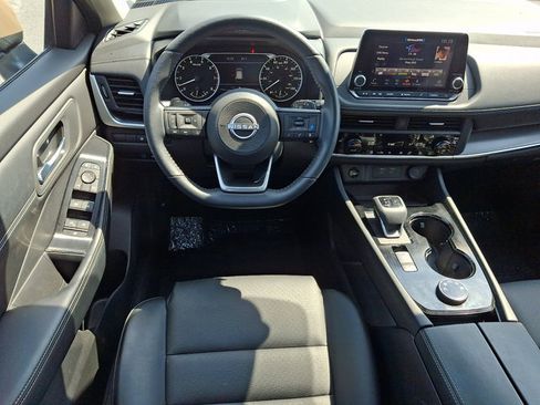 Certified 2024 Nissan Rogue SV w/ SV Premium Package AWD/4WD image 11