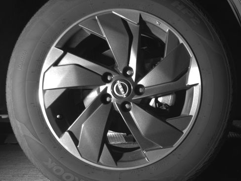 Used 2025 Nissan Rogue SV image 13