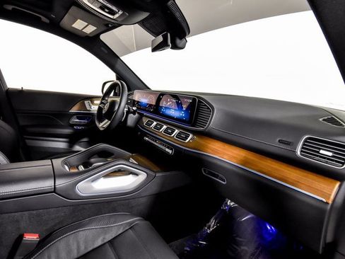 Certified 2024 Mercedes-Benz GLS 450 4MATIC image 34