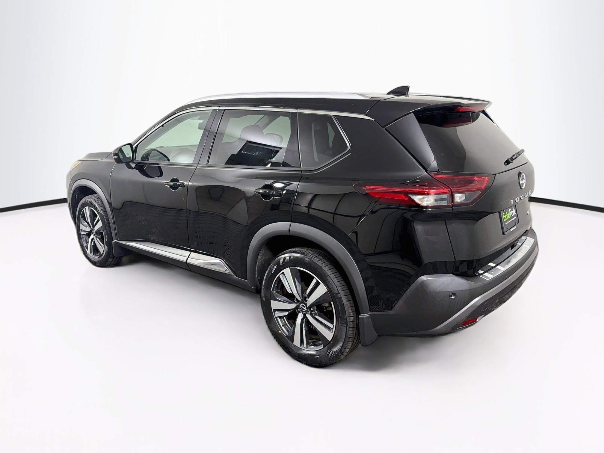 Used 2023 Nissan Rogue SL FWD image 5