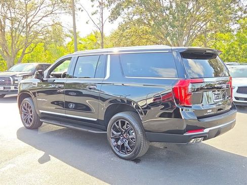 New 2026 GMC Yukon XL Denali w/ LPO, Floor Liner Package image 3