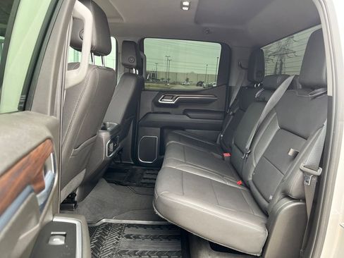 Used 2022 GMC Sierra 1500 SLT w/ SLT Convenience Package image 27