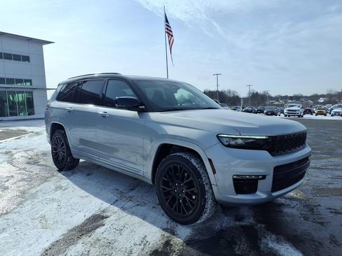 Used 2022 Jeep Grand Cherokee L Summit AWD/4WD image 7