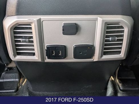 Used 2017 Ford F250 Lariat w/ Lariat Ultimate Package AWD/4WD image 17