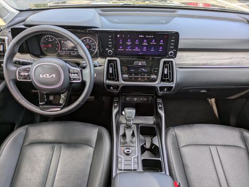 Certified 2023 Kia Sorento S w/ Panoramic Sunroof Package AWD/4WD image 12
