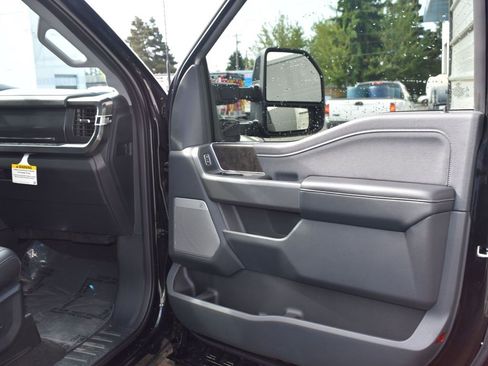 New 2025 Ford F250 Lariat w/ Lariat Ultimate Package image 11