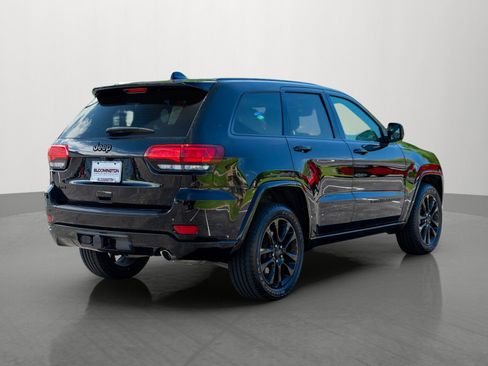 Used 2022 Jeep Grand Cherokee Laredo X AWD/4WD image 7