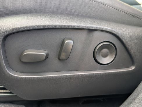 New 2026 Chevrolet Equinox LT w/ Convenience Package II image 15