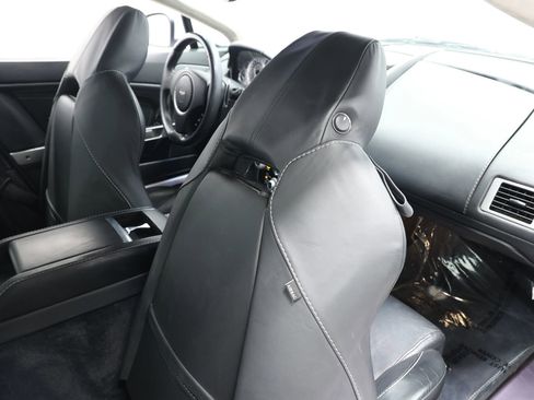 Used 2011 Aston Martin V8 Vantage Coupe RWD image 56