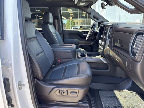 Used 2020 GMC Sierra 1500 Denali w/ Denali Ultimate Package AWD/4WD image 14