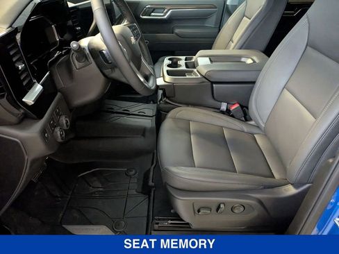 New 2026 Chevrolet Silverado 2500 LTZ w/ LTZ Premium Package image 17