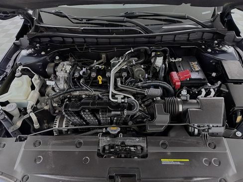 Used 2023 Nissan Altima 2.5 SR FWD image 29