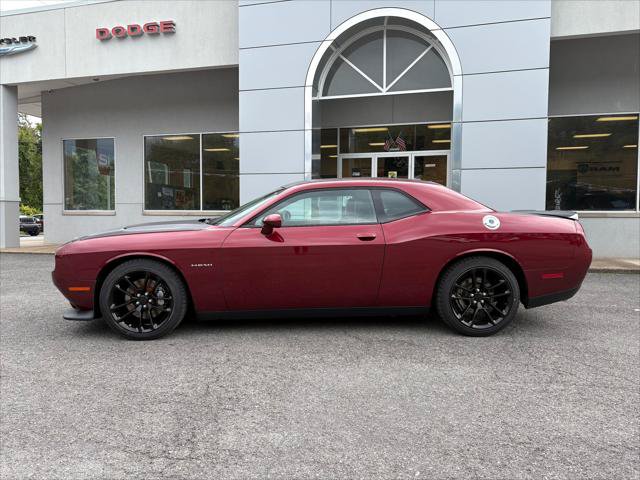 Certified 2020 Dodge Challenger R/T RWD image 2