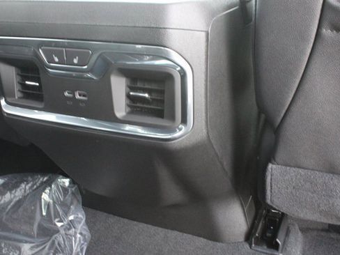 New 2026 GMC Sierra 2500 SLT w/ SLT Premium Package image 28