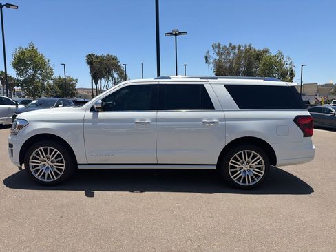 Used 2022 Ford Expedition Max Platinum AWD/4WD image 8