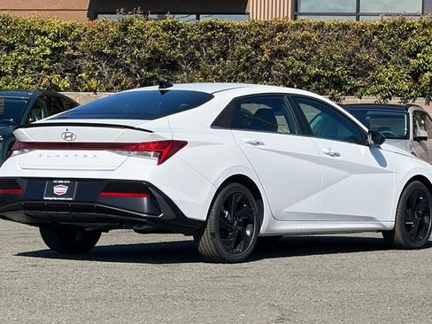 New 2026 Hyundai Elantra SEL Sport image 6