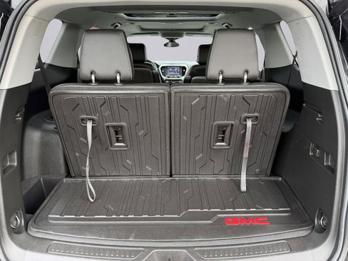 Used 2023 GMC Acadia SLT w/ Elevation Edition AWD/4WD image 13