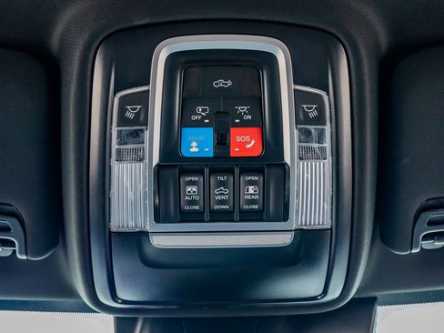 Used 2026 RAM 3500 Limited image 31