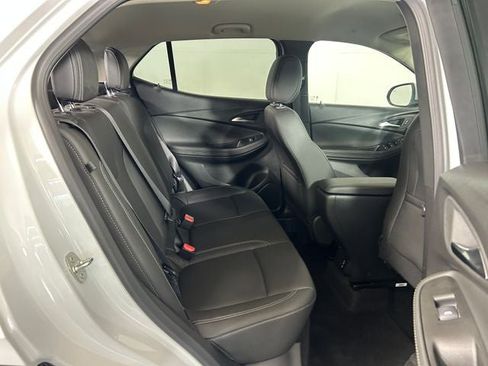 Used 2024 Buick Encore GX Sport Touring w/ Advanced Technology Package FWD image 27