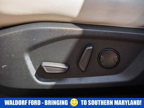 Certified 2020 Ford Edge Titanium w/ Equipment Group 301A AWD/4WD image 35