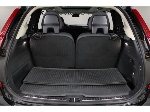 Used 2023 Volvo XC90 B6 Ultimate w/ Lounge Package image 40