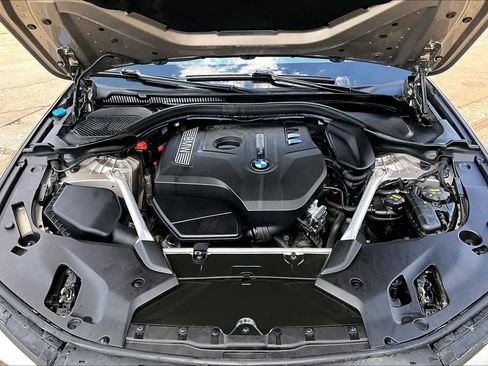 Used 2019 BMW 530i w/ Convenience Package image 30