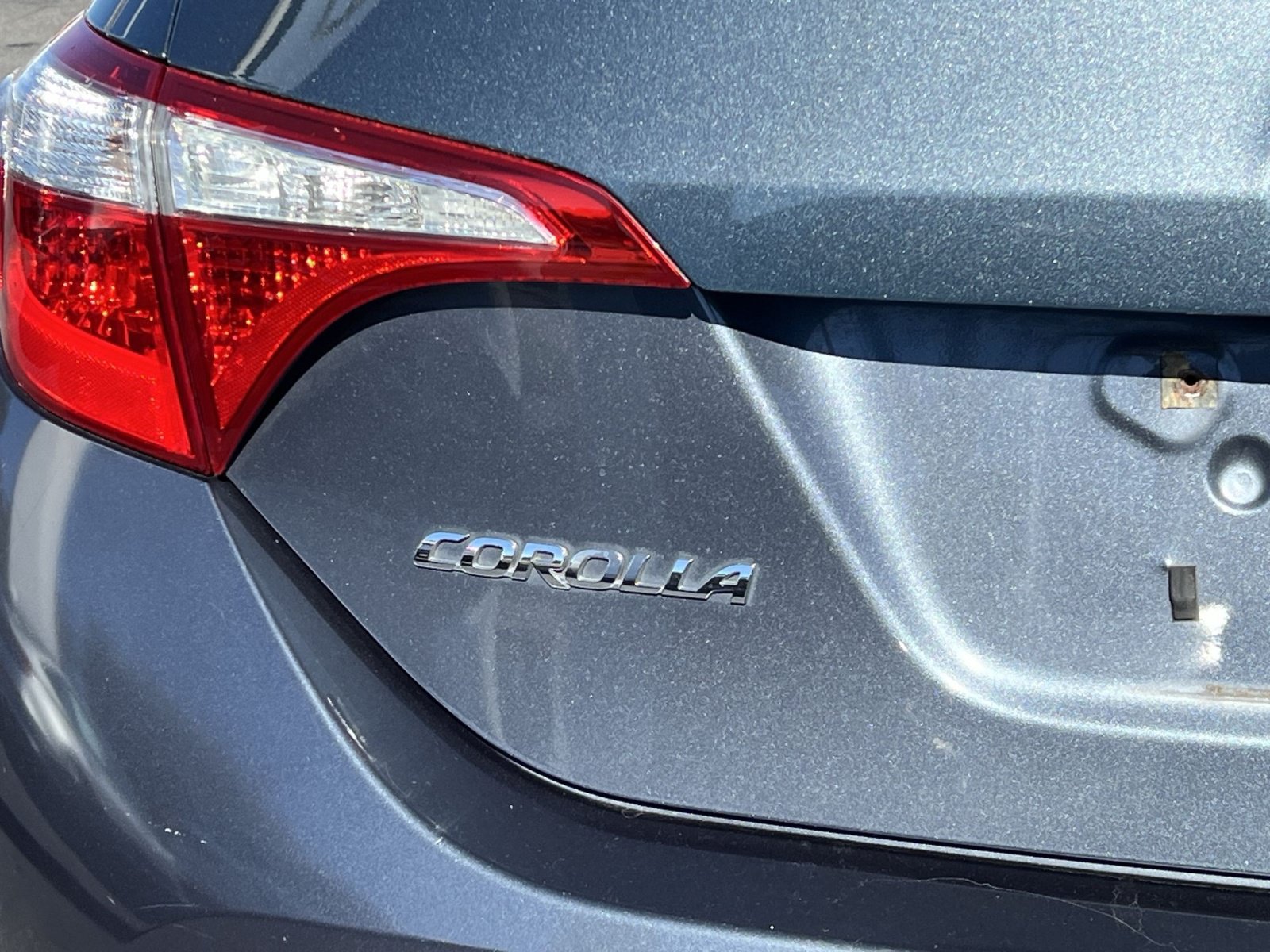 Used 2014 Toyota Corolla LE FWD image 21