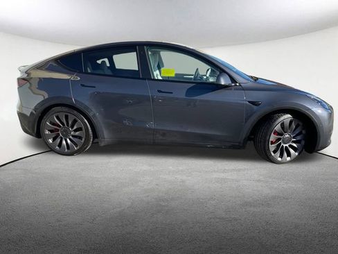 Used 2023 Tesla Model Y Performance image 16