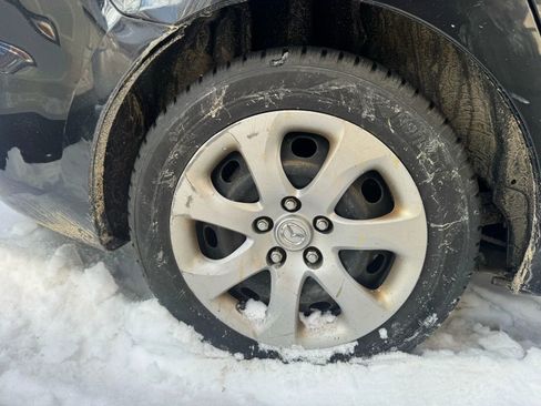 Used 2012 MAZDA MAZDA3 i Sport image 27