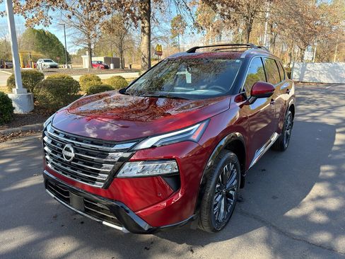 New 2026 Nissan Rogue Platinum w/ Platinum Premium Package image 3