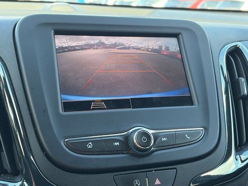 Used 2024 Chevrolet Equinox RS FWD image 22