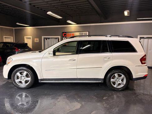 Used 2012 Mercedes-Benz GL 450 4MATIC image 3