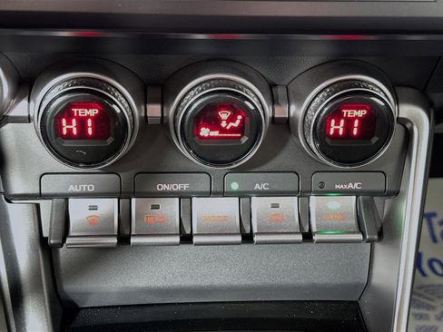 Used 2023 Toyota GR86 Premium image 15