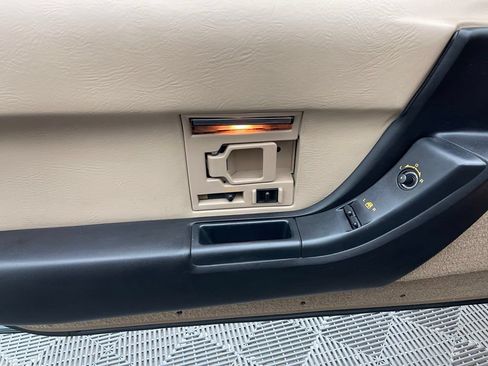 Used 1992 Chevrolet Corvette Convertible RWD image 19