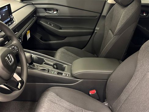 New 2025 Honda Accord SE image 16