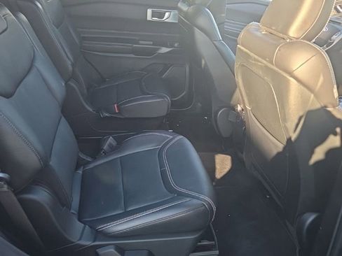 Certified 2020 Ford Explorer ST w/ Premium Technology Package image 31