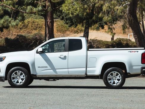Used 2021 Chevrolet Colorado LT w/ Fleet Safety Package image 2