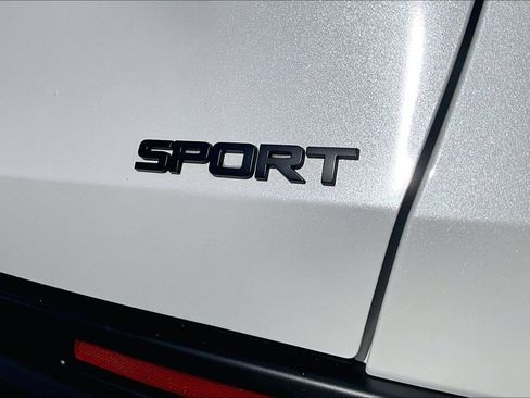 Used 2025 Honda HR-V Sport image 22