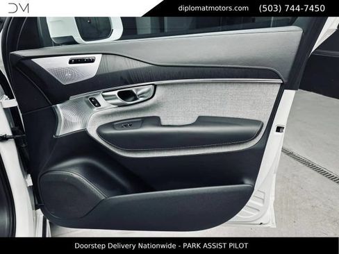 Used 2021 Volvo XC90 T8 Inscription w/ Advanced Package AWD/4WD image 32