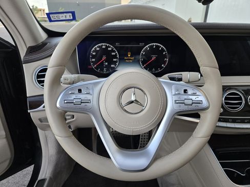 Used 2020 Mercedes-Benz S 450 Sedan image 26