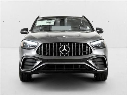 New 2026 Mercedes-Benz GLA 35 AMG 4MATIC image 2